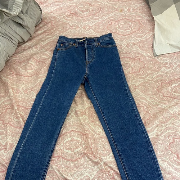 Levi’s jeans, size 23 - Picture 2 of 3